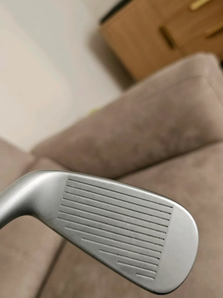 Taylormade Driving 4 iron - Image 3