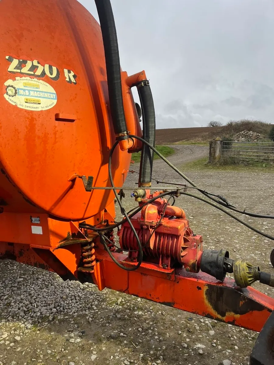 Abbey 2250 tanker - Image 3