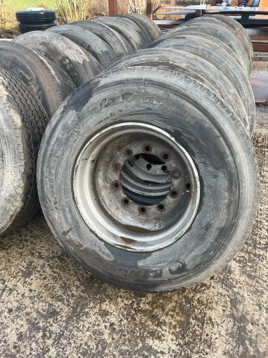 Super singles - Image 2