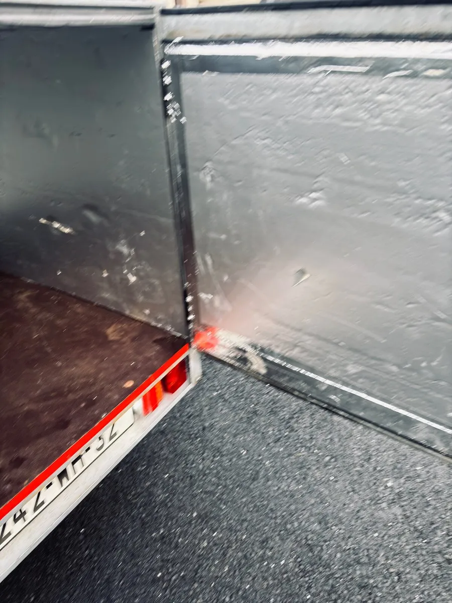 Car Trailer Boxed - Image 2