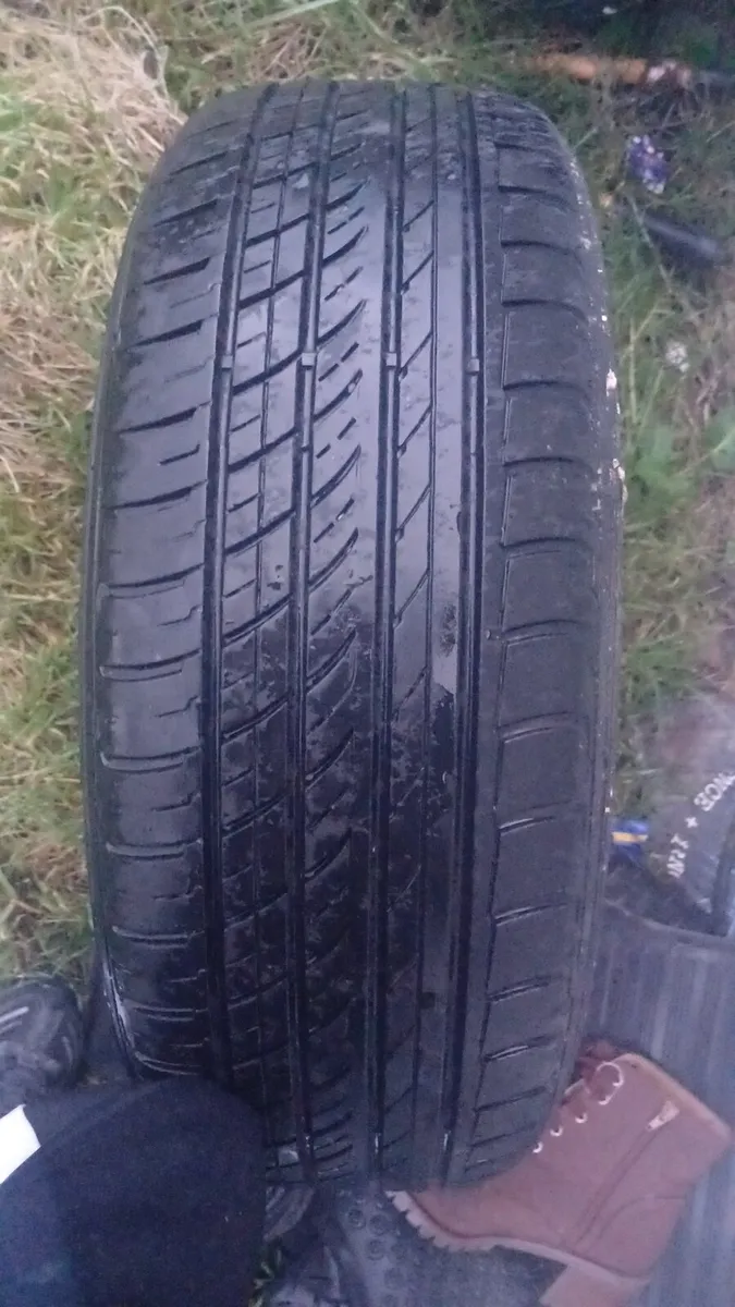 4 stud wheel to fit Toyota corolla 2004 model - Image 1