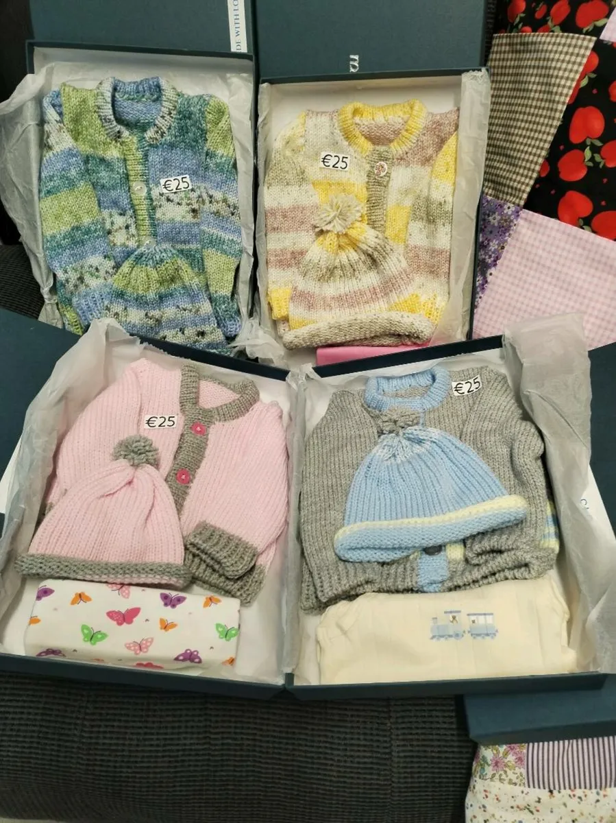 Hand knitted children's sets - Image 2