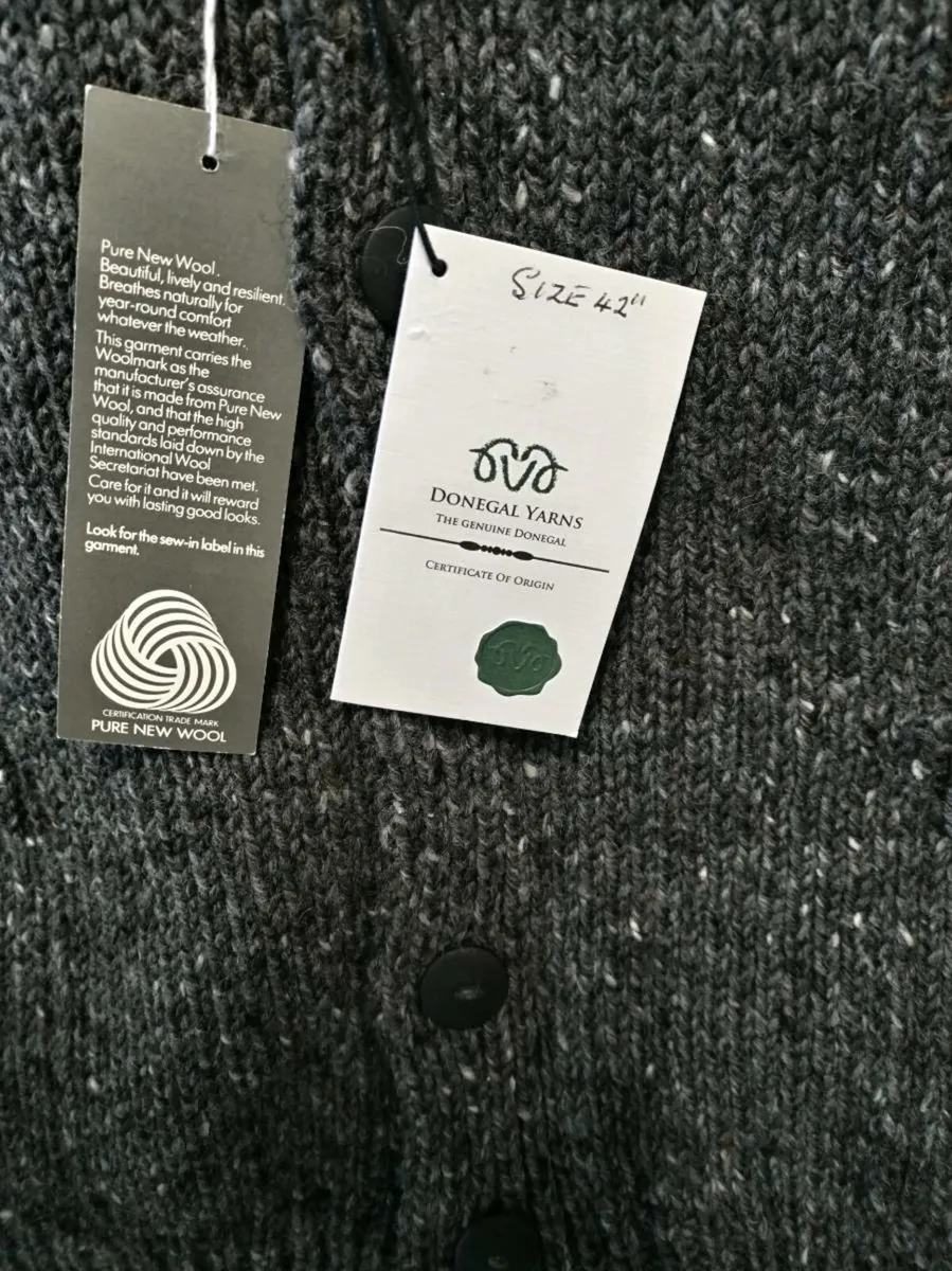 Donegal tweed jumpers and cardagins - Image 1