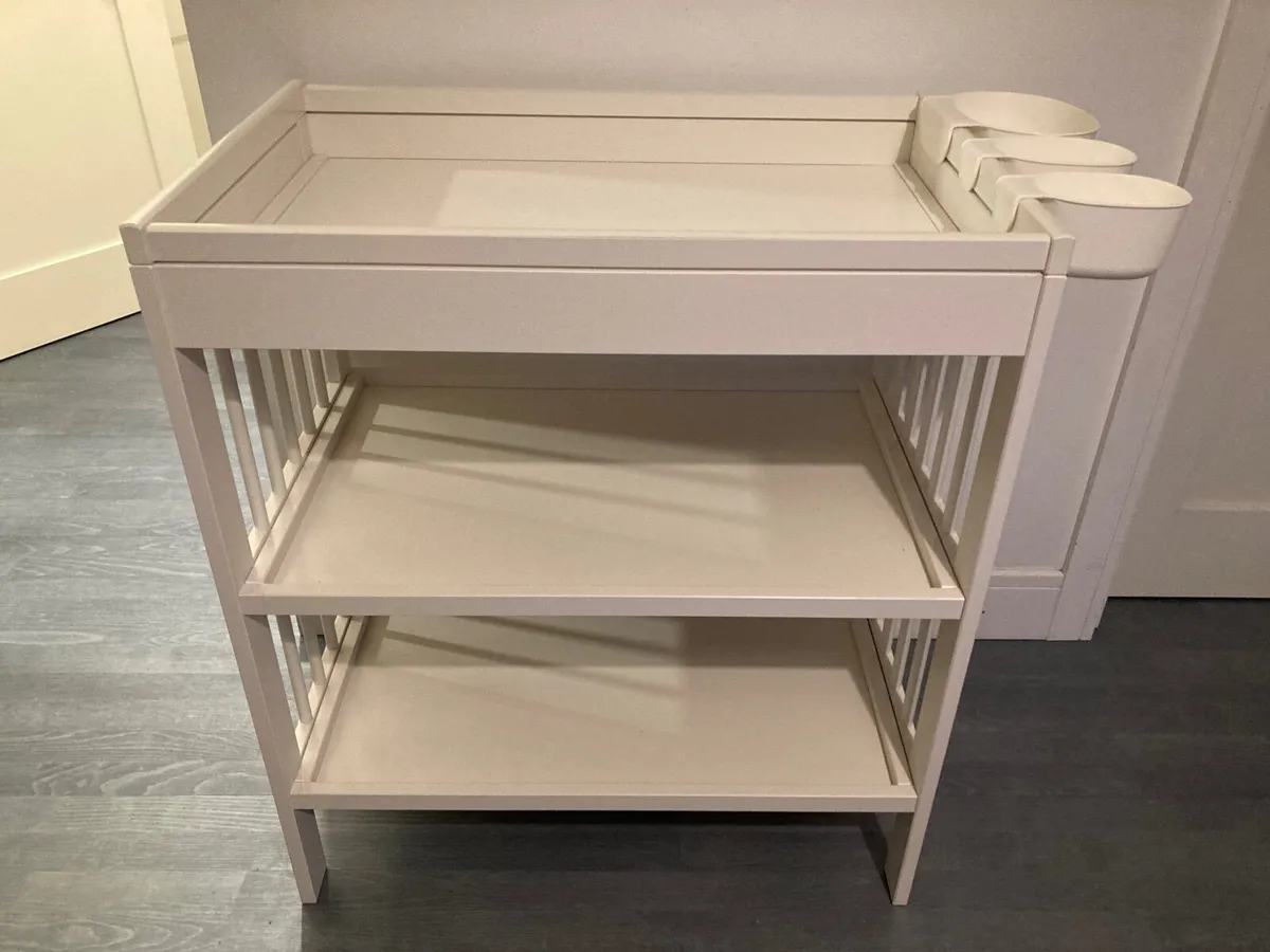 Changing Table - Image 1