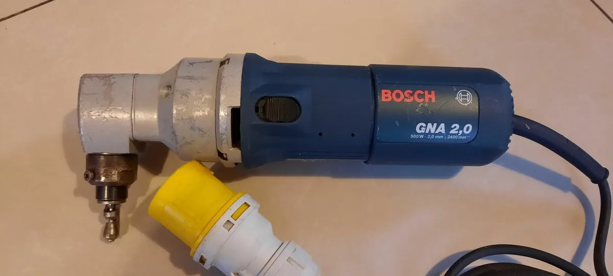 Bosch GNA 2,0 Tin Nibblers 110v - Image 1