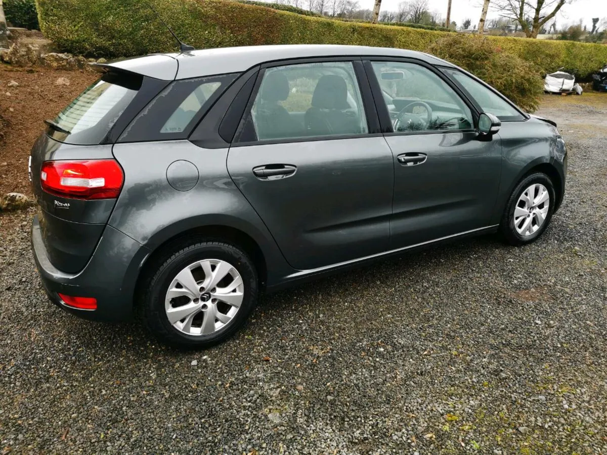 141 Citroen C4 Picasso - Image 2