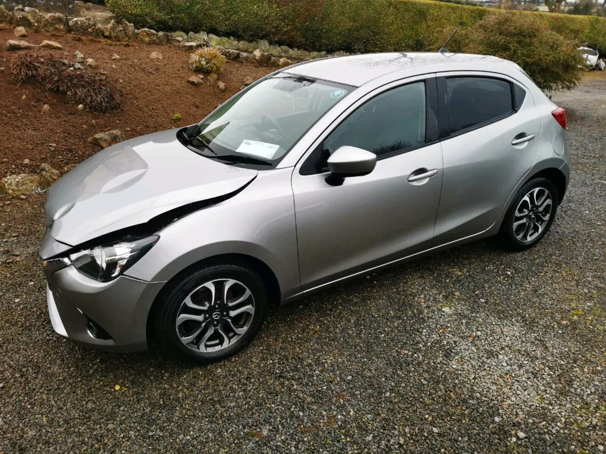 2015 Mazda 2 1.5 (75PS) EXECUTIVE - Image 1
