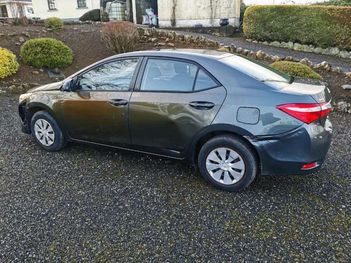 2014 Toyota Corolla 1.33 Only 62km - Image 3
