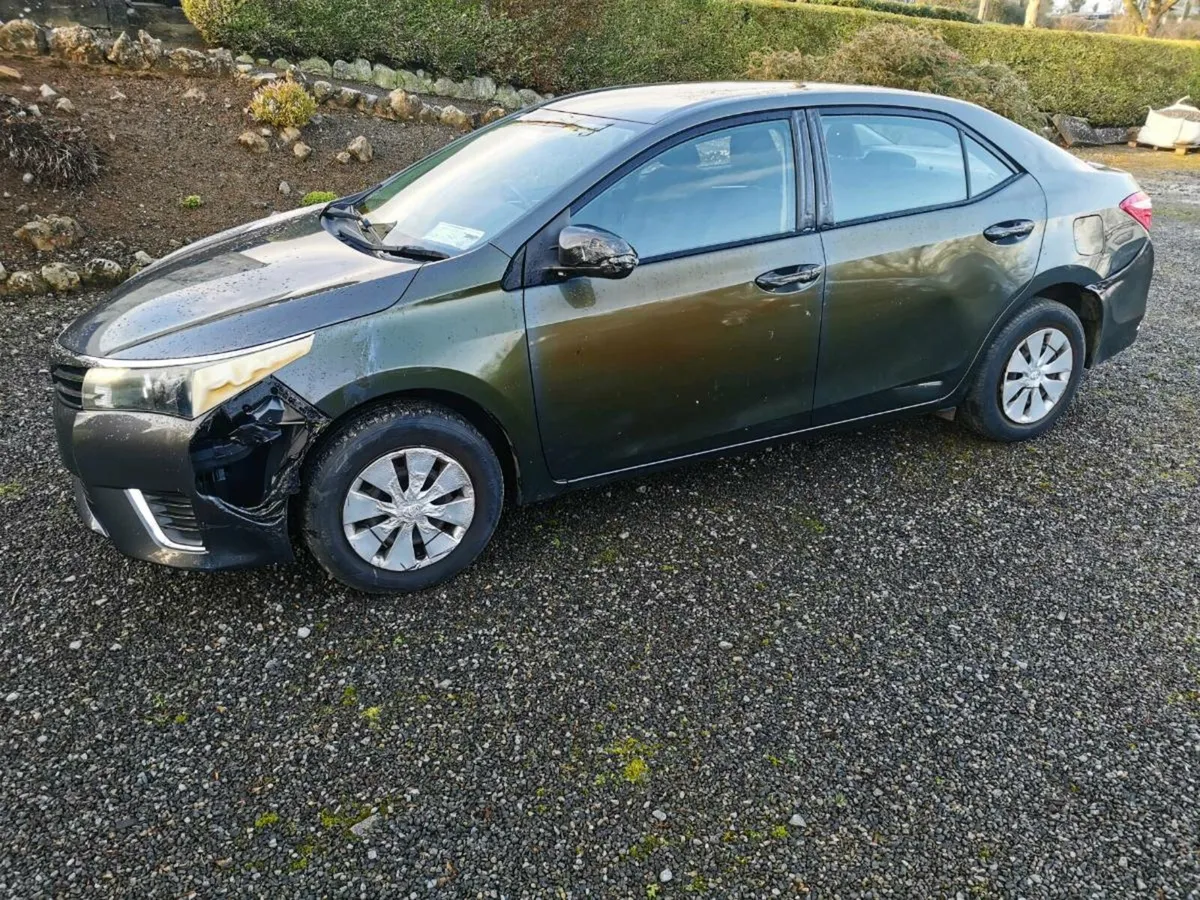 2014 Toyota Corolla 1.33 Only 62km - Image 4