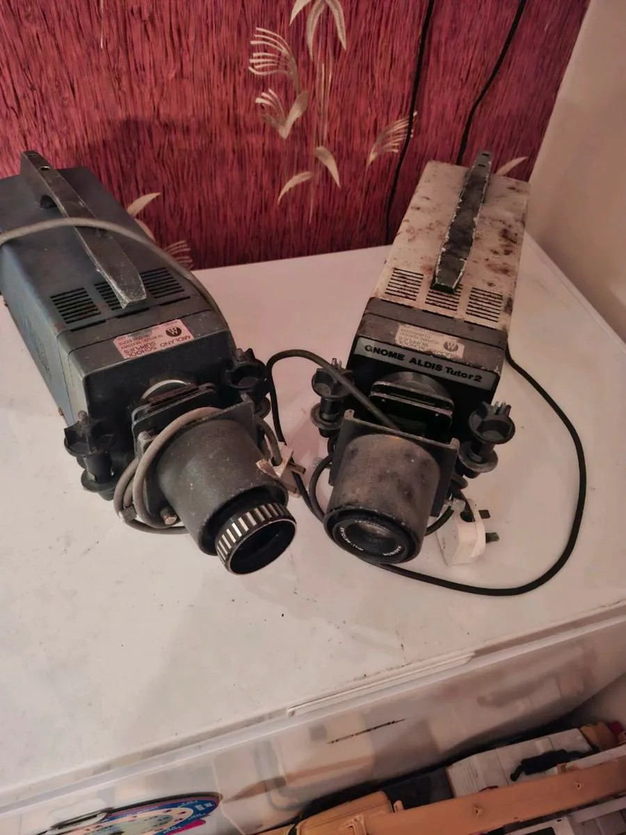 Projectors  old school - Image 3