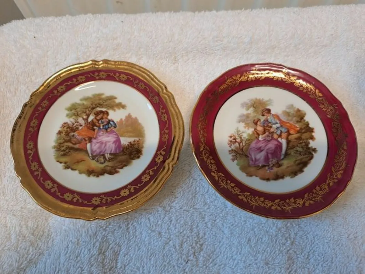 Limoges small plates red and gold - Image 1