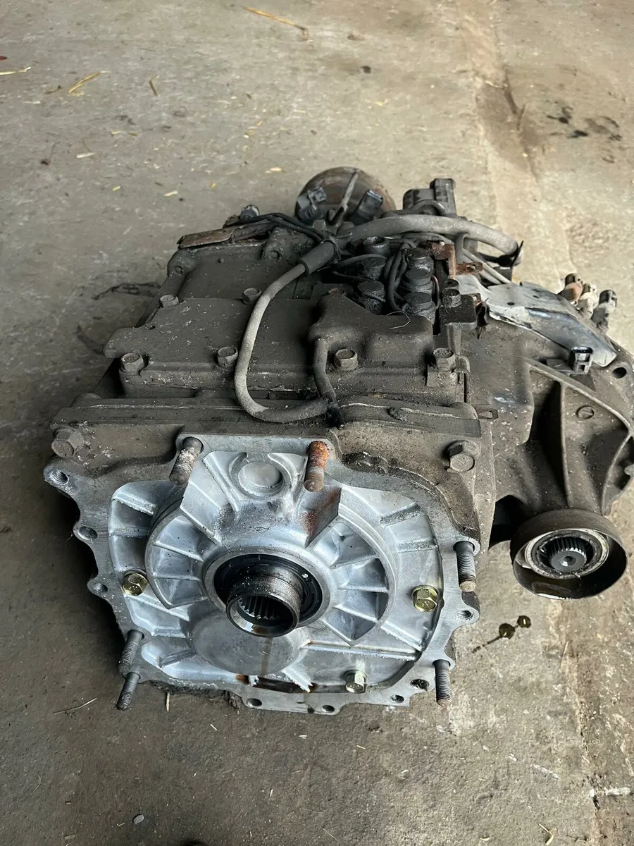 Mitsubishi pajero 3.2 automatic - Image 1