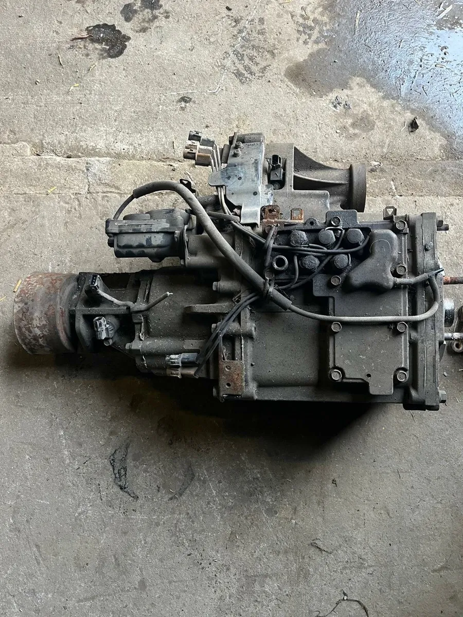 Mitsubishi pajero 3.2 automatic - Image 2