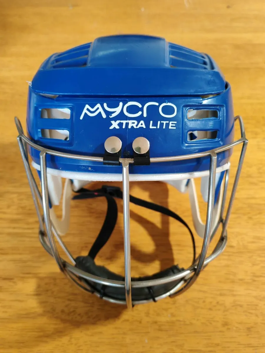 Mycro Kids Hurling Plain Colour Helmet (Used) - Image 4