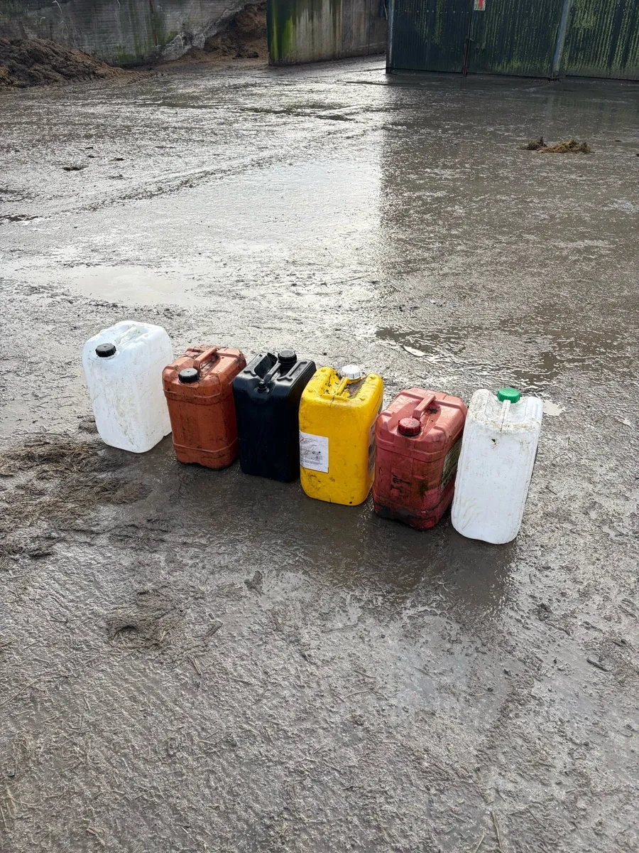 5 Gallon Drums - Image 2