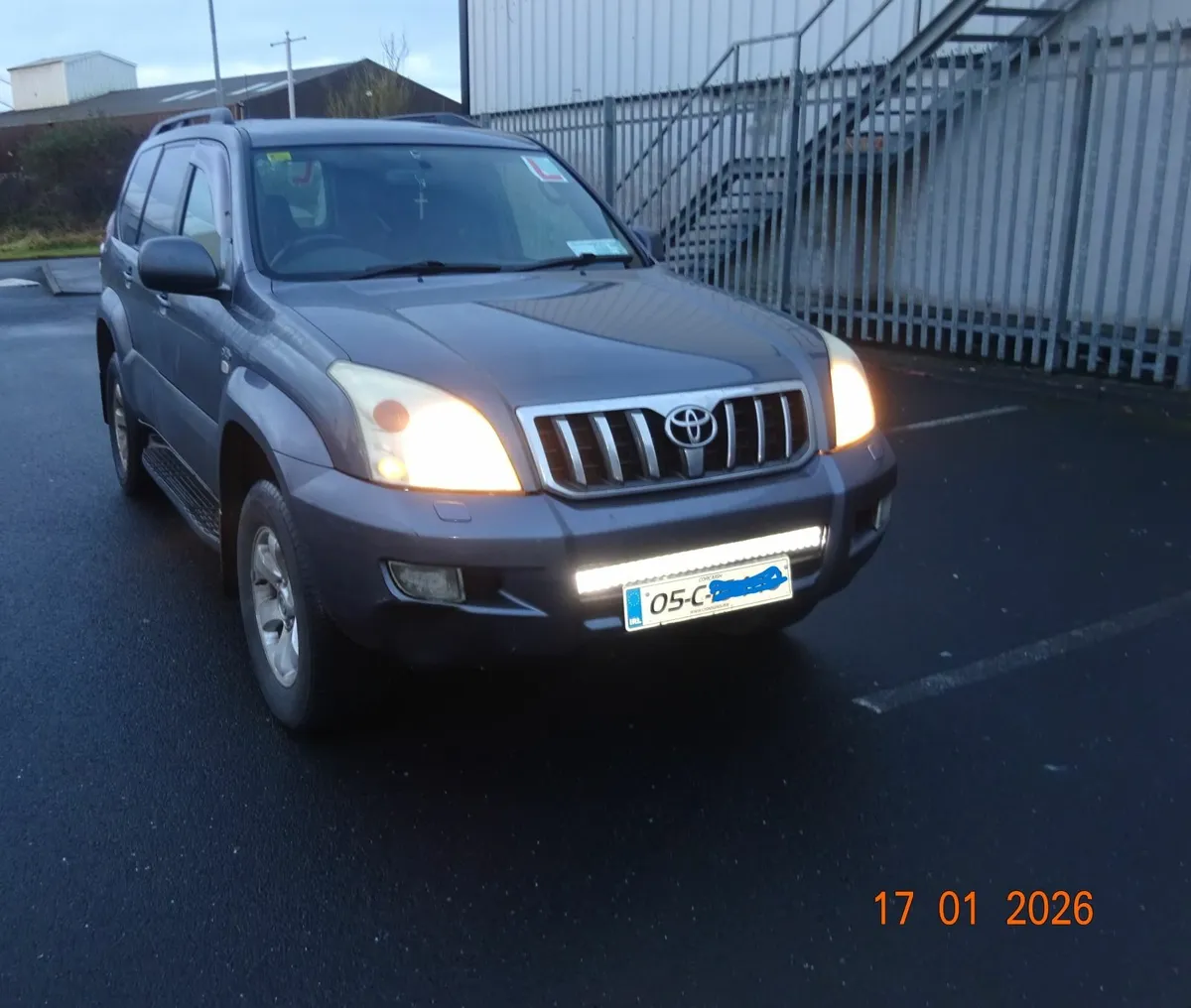 Toyota Land Cruiser 2005 - Image 2
