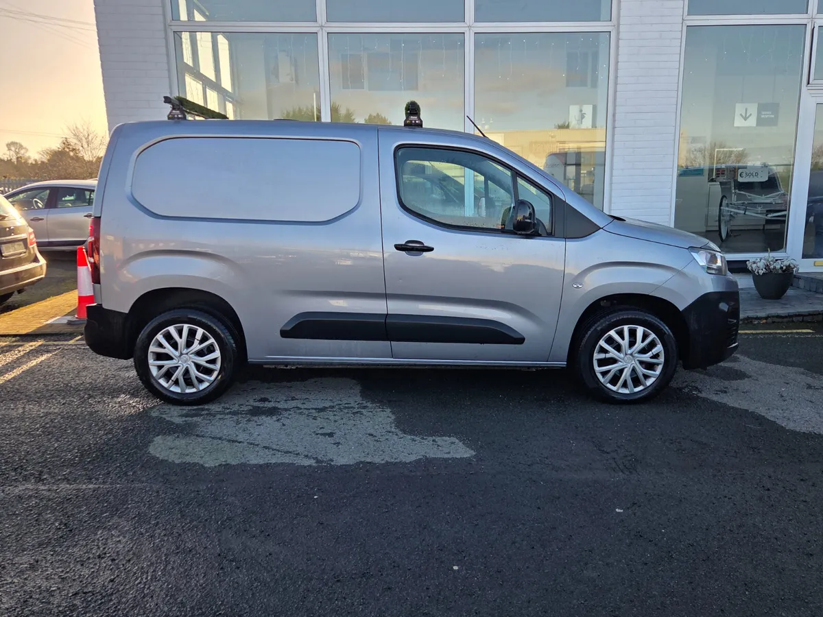 Citroen Berlingo 2022 - Image 3