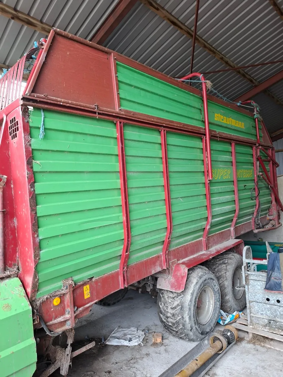 Strautman wagon - Image 1