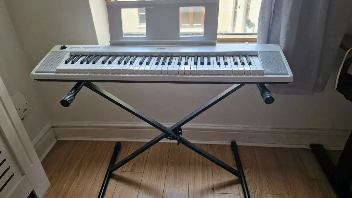 Digital Piano Yamaha Piagerro NP12 - Image 1