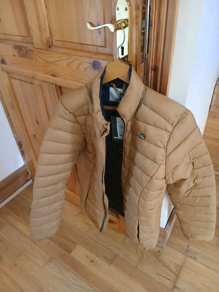 Mens jacket small size new can deliver only 35 - Image 1