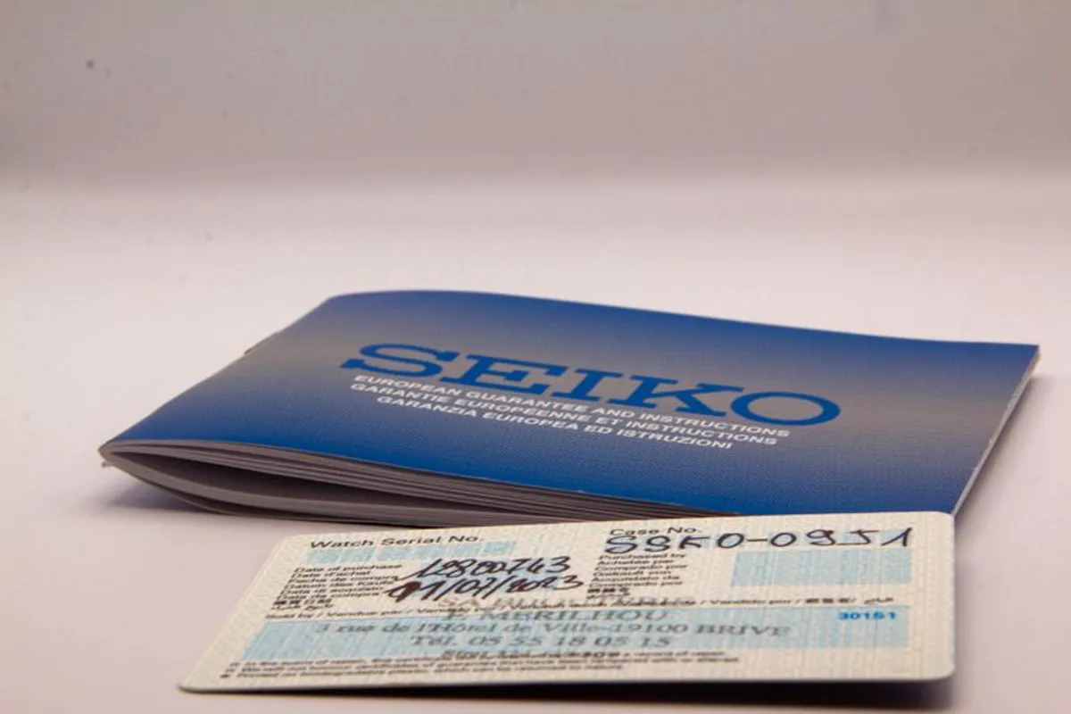 Seiko Presage Style 60s GMT SSK009J1 Automatic watch year 2023 - Image 2