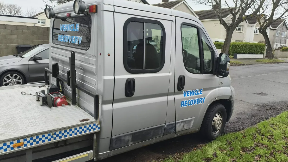 Vehicle Recovery 6 seats - Image 3