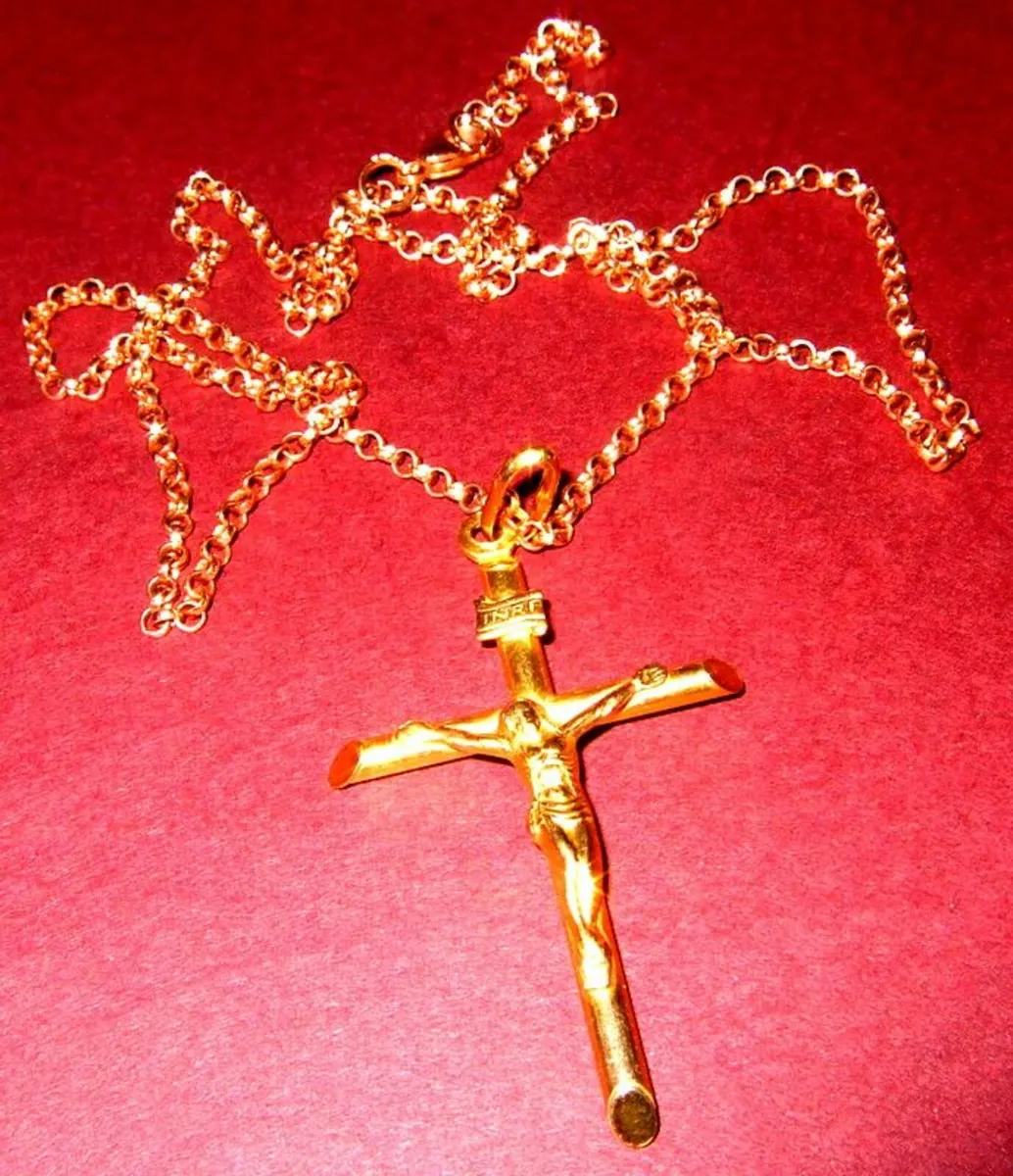 Vintage Hallmarked 9ct Gold Crucifix and Chain - Image 1