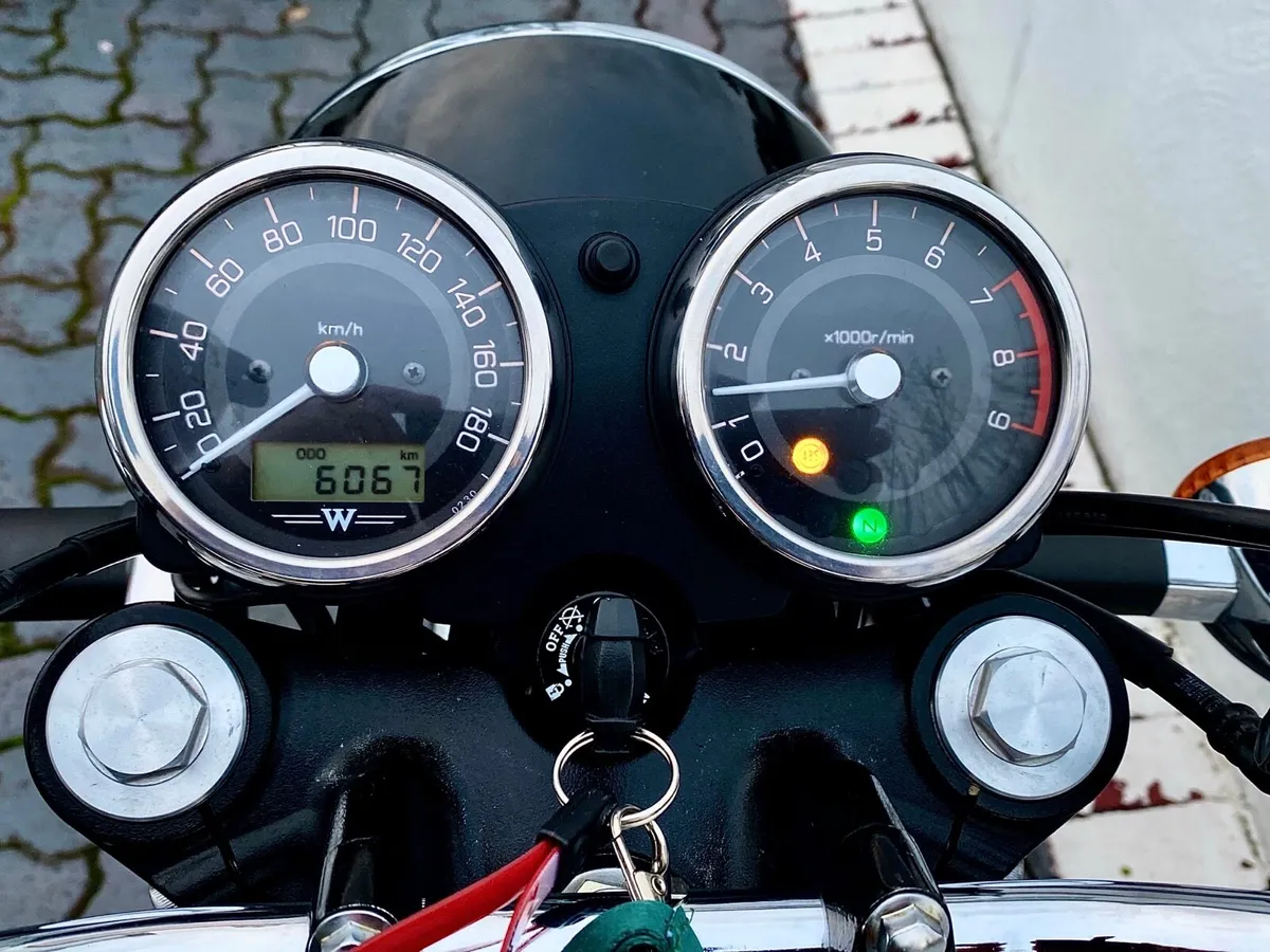 Kawasaki W800 - Image 3