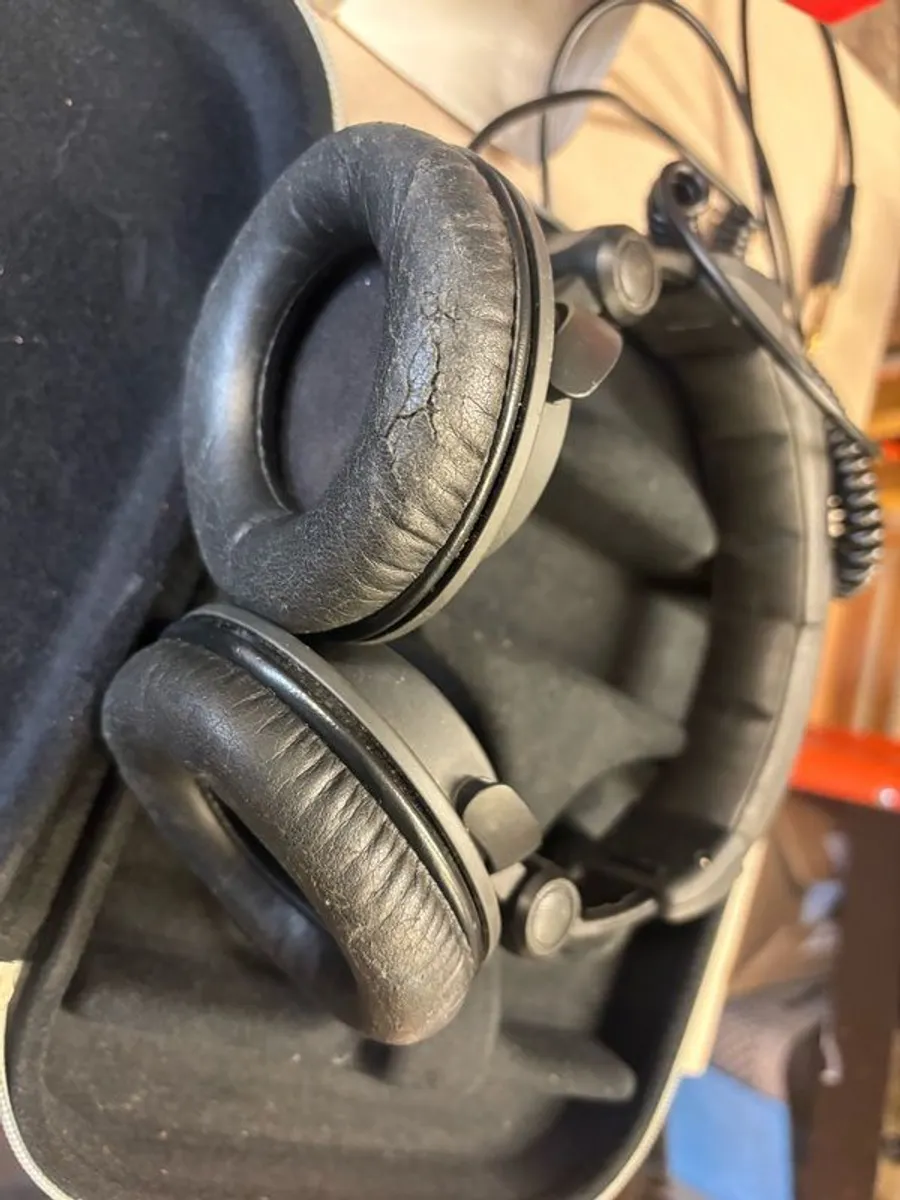 Ultrasone Signature Studio - Image 4