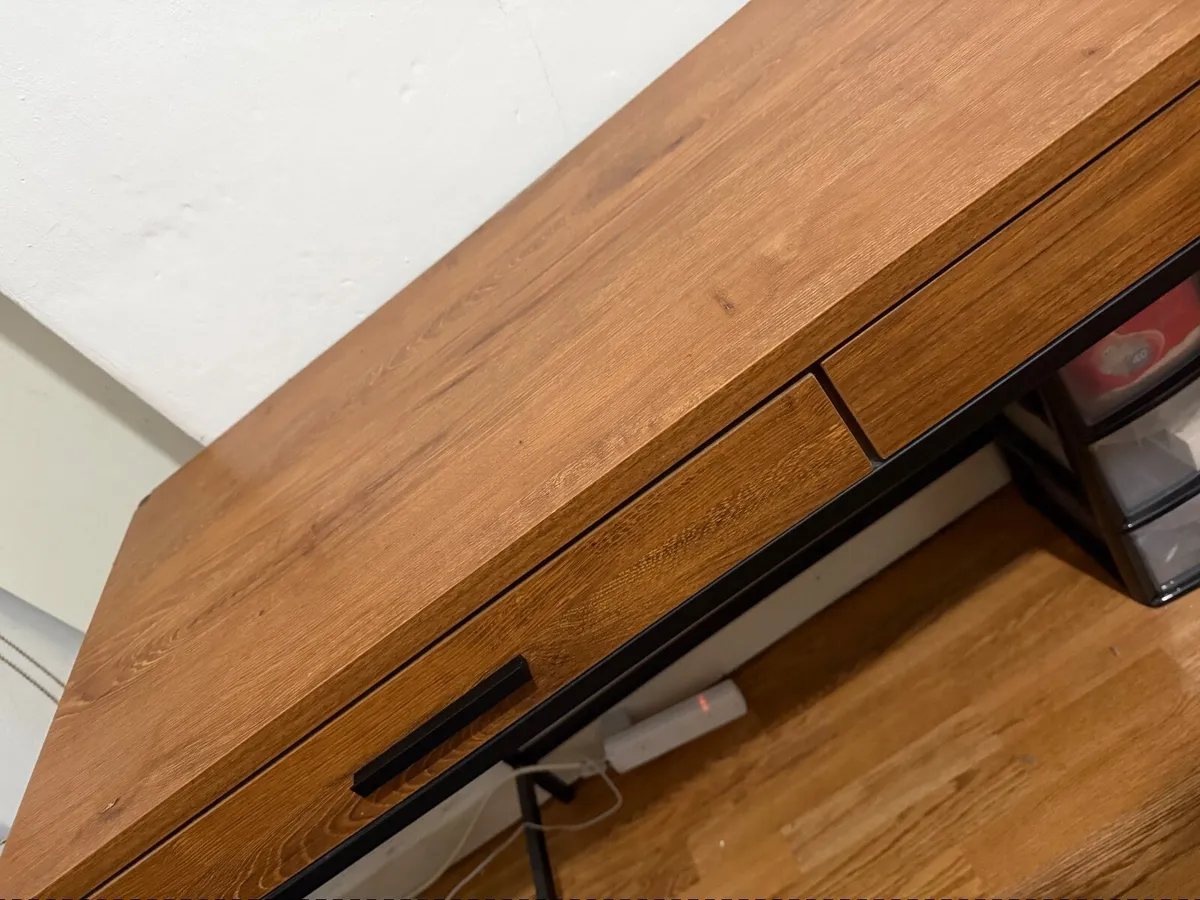 Desk w/2 drawers - Image 3