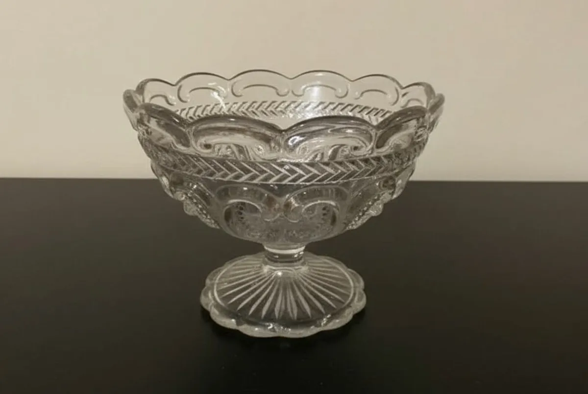 Vintage Pressed Glass Dish Set – 2 Pieces - Image 2