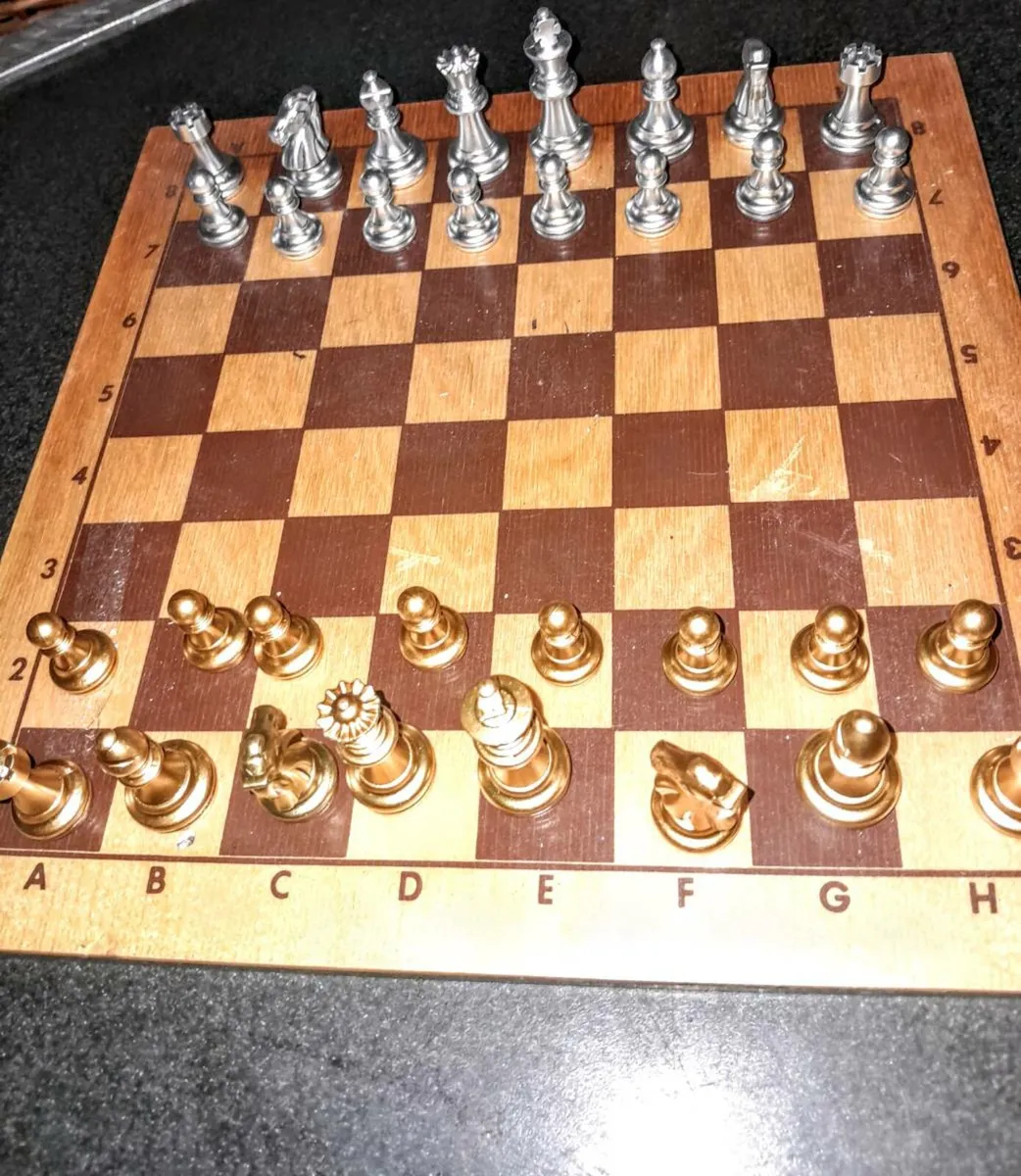 Wooden chessboard - Image 2