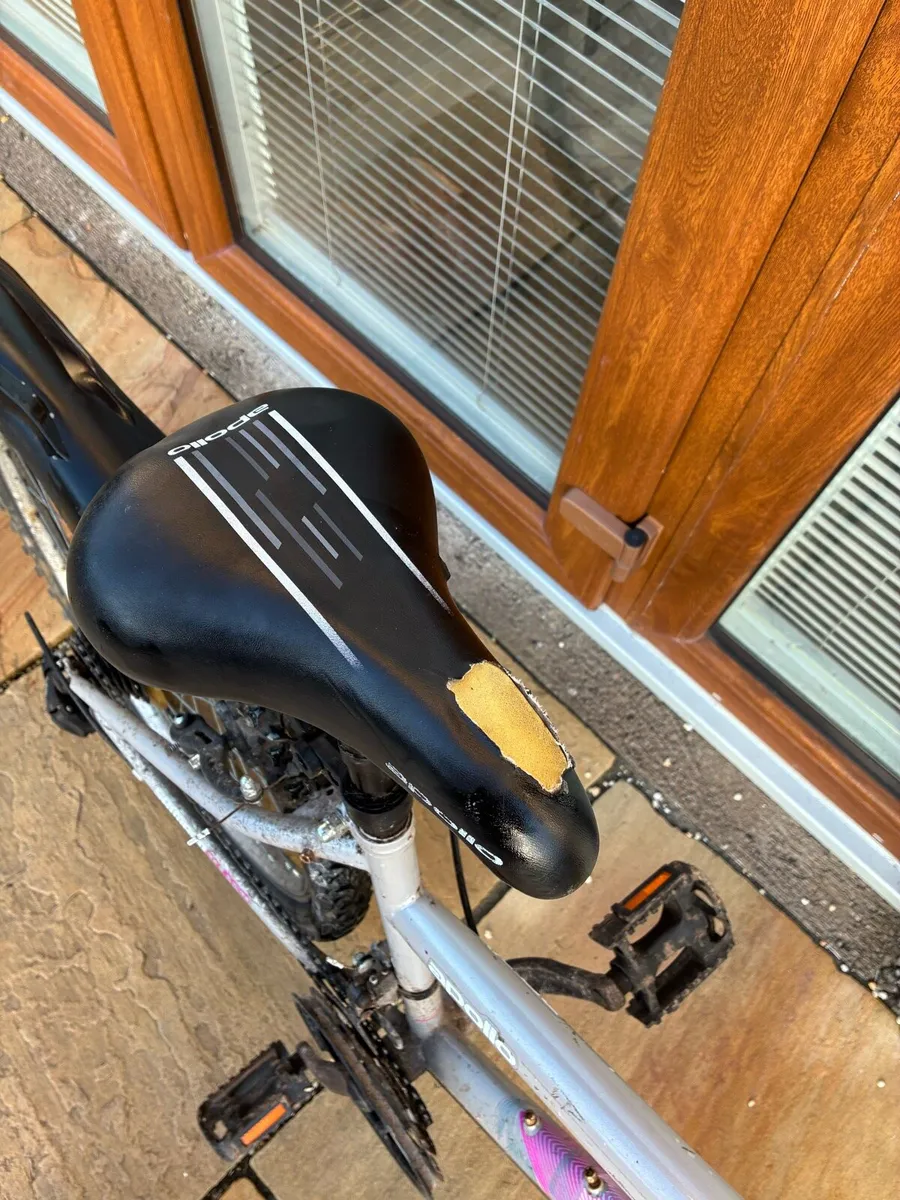 Girls bicycle suits age 10+ - Image 2