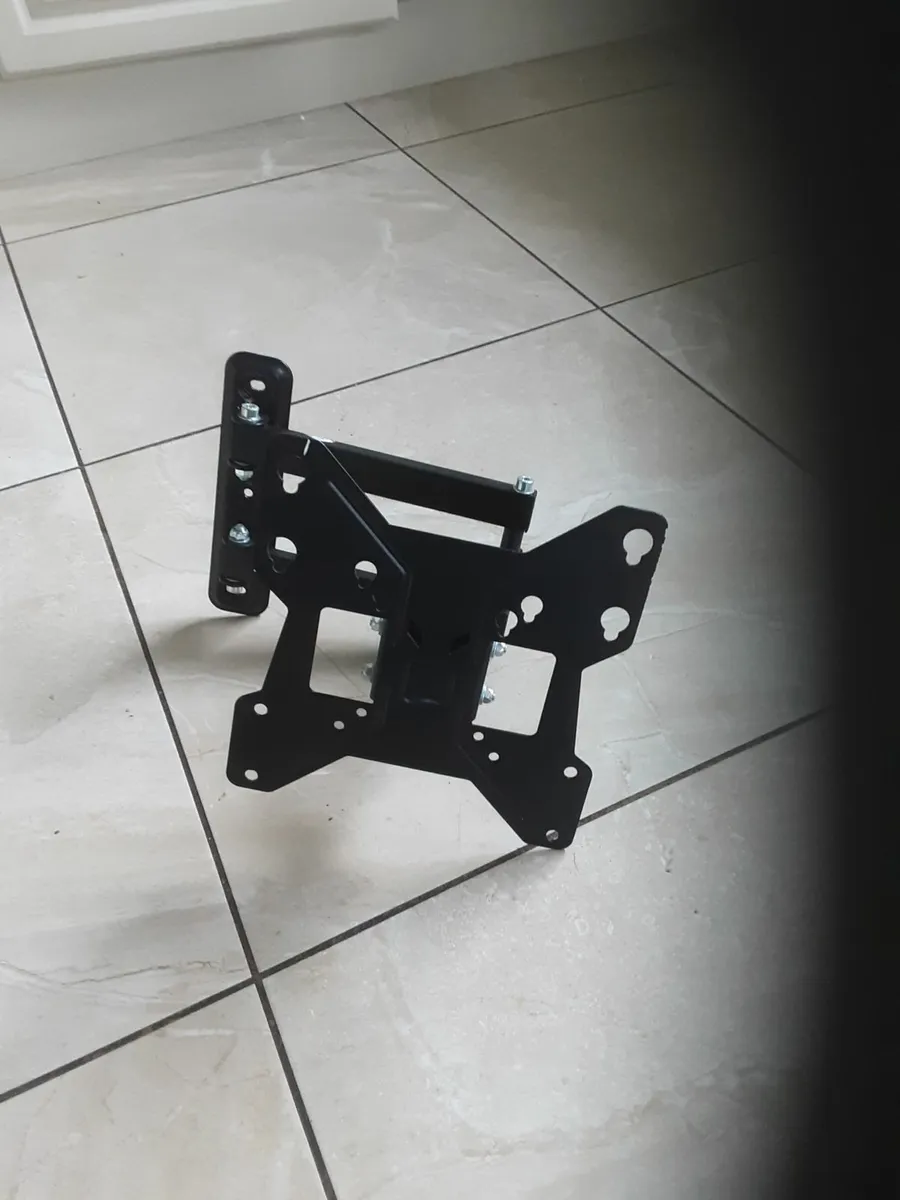 Tv bracket