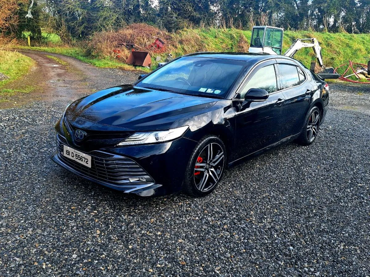 191  TOYOTA CAMRY 2.5 HYBRID - Image 1