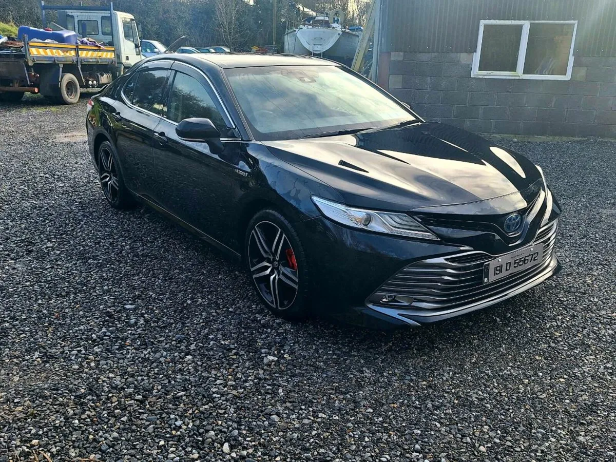 191  TOYOTA CAMRY 2.5 HYBRID - Image 2