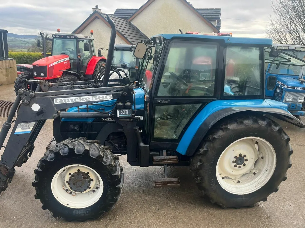 NEWHOLLAND 6635 - Image 1