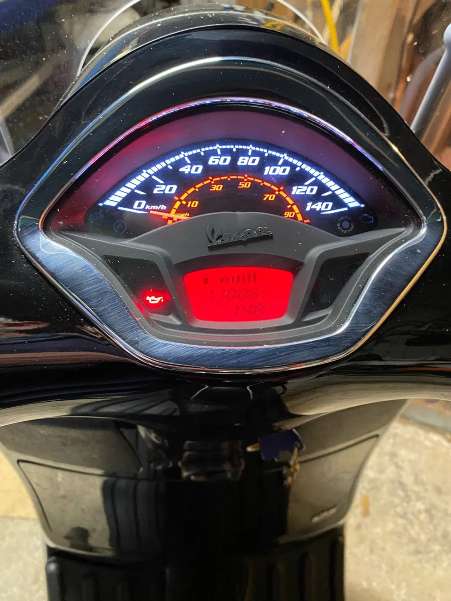 Vespa gts 125 super - Image 2