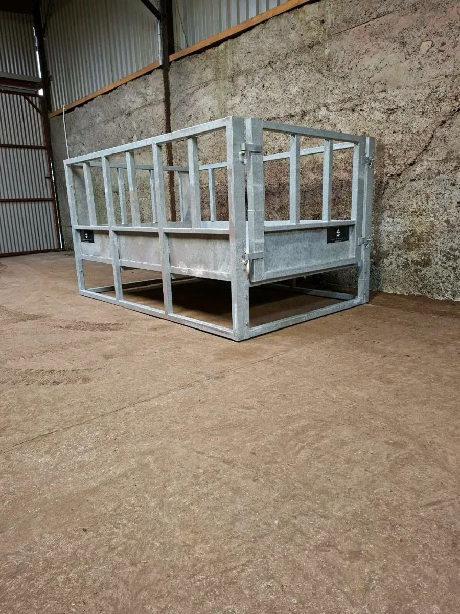 Pinnacle Fabrication Feeding Bin - Image 2