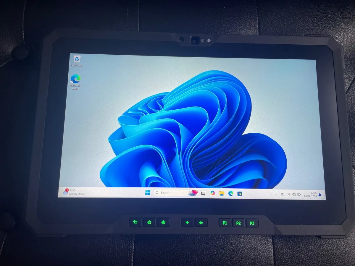 Dell Latitude 7220 Rugged Military Grade Tablet - Image 1