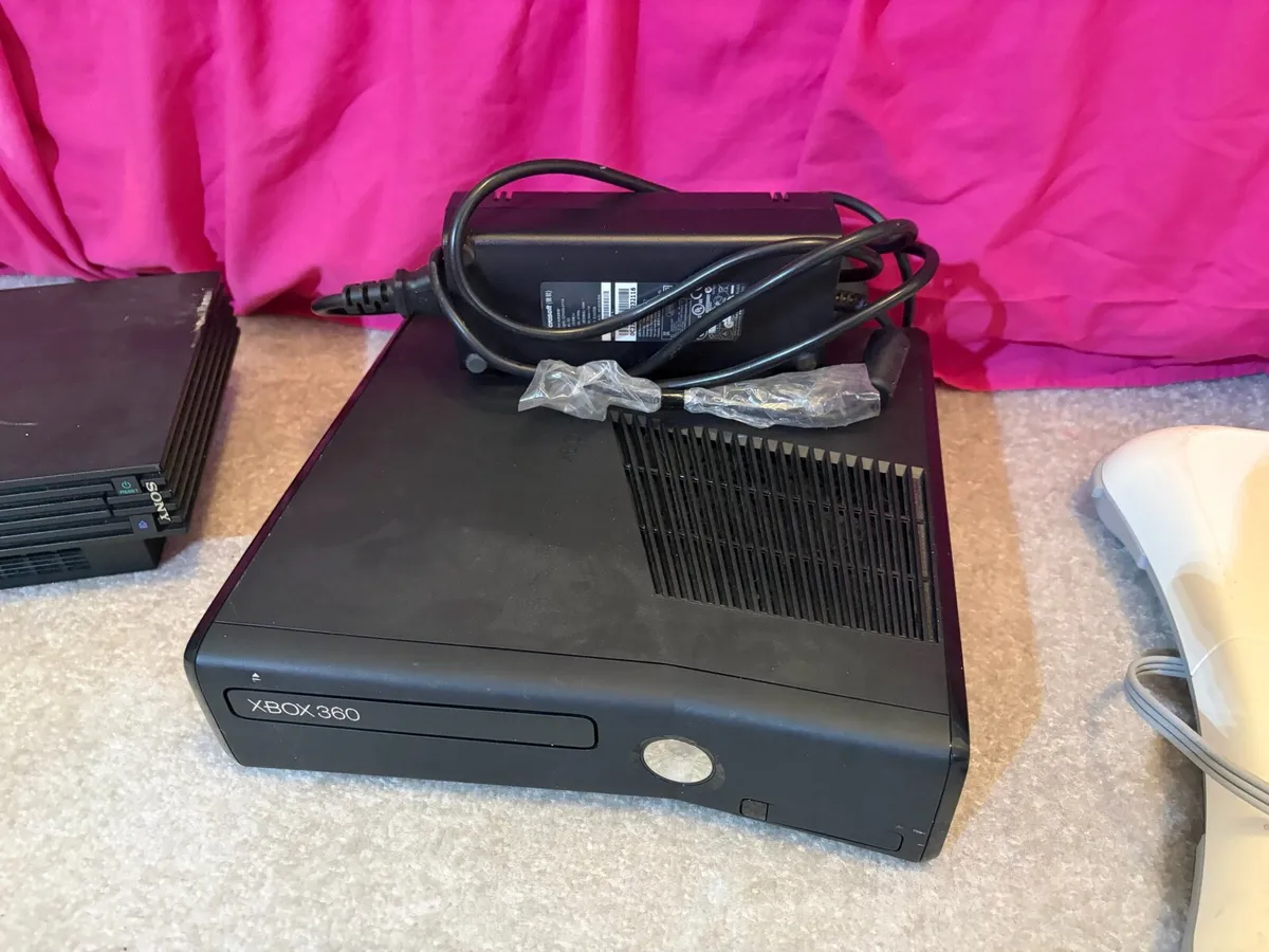 PlayStation 2/ Xbox 360 /Wii bundle - Image 3