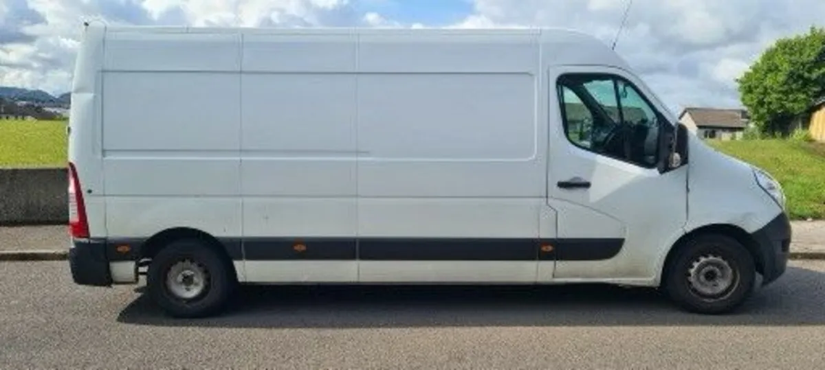 Renault Master 2014 - Image 1