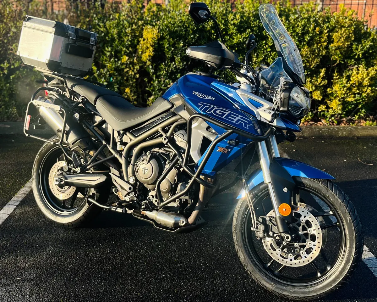 TRIUMPH TIGER 800 XRT - Image 2