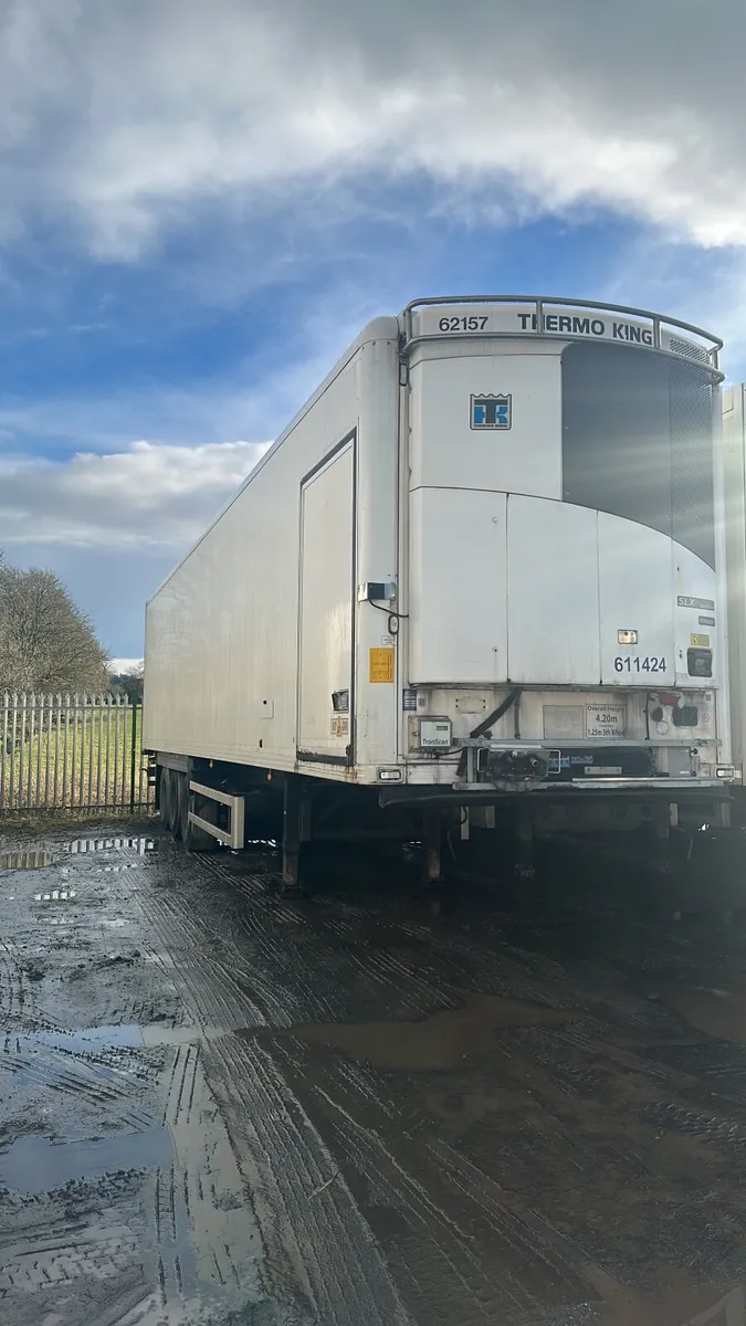 Fridge trailer - Image 1