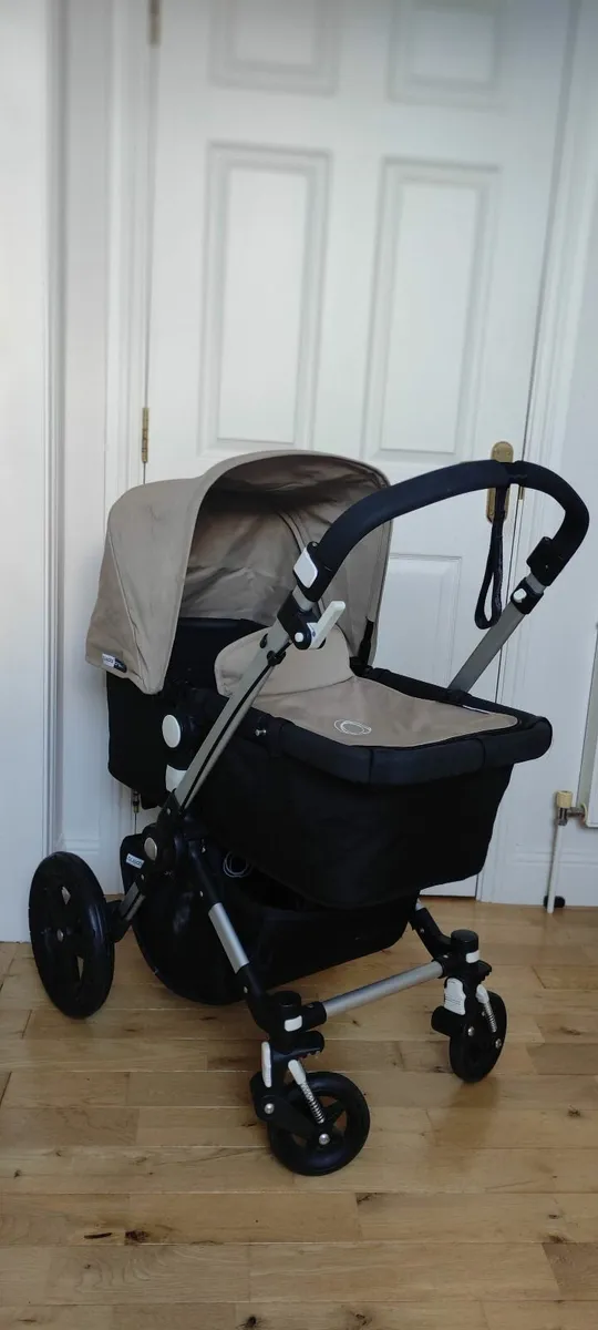 Bugaboo chameleon buggy with Maxi Cosi car seat - Image 2