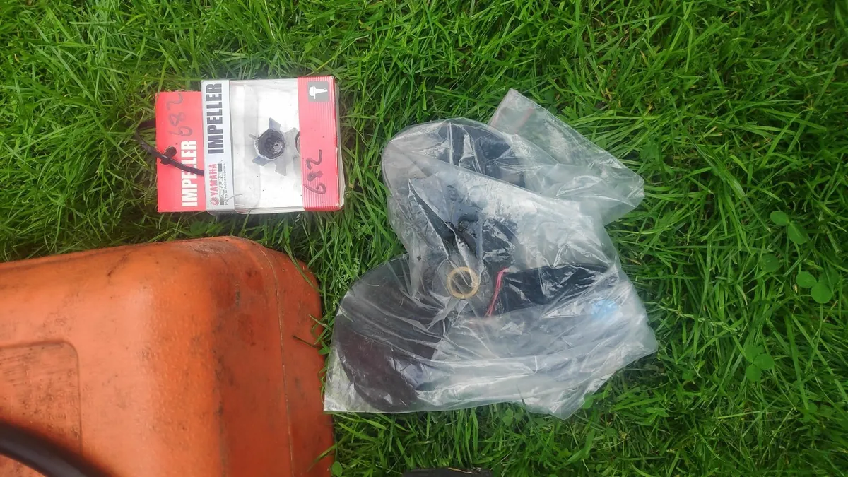 15 HP Mariner Outboard - Image 2