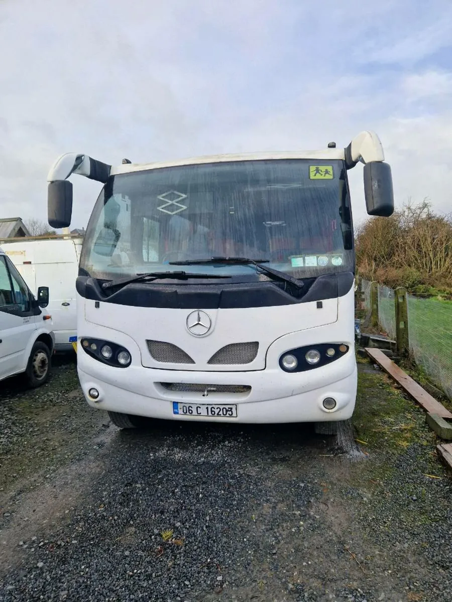 Mercedes Euro Coach - Image 1