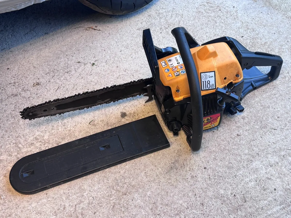 Mcculloch Chainsaw - Image 1