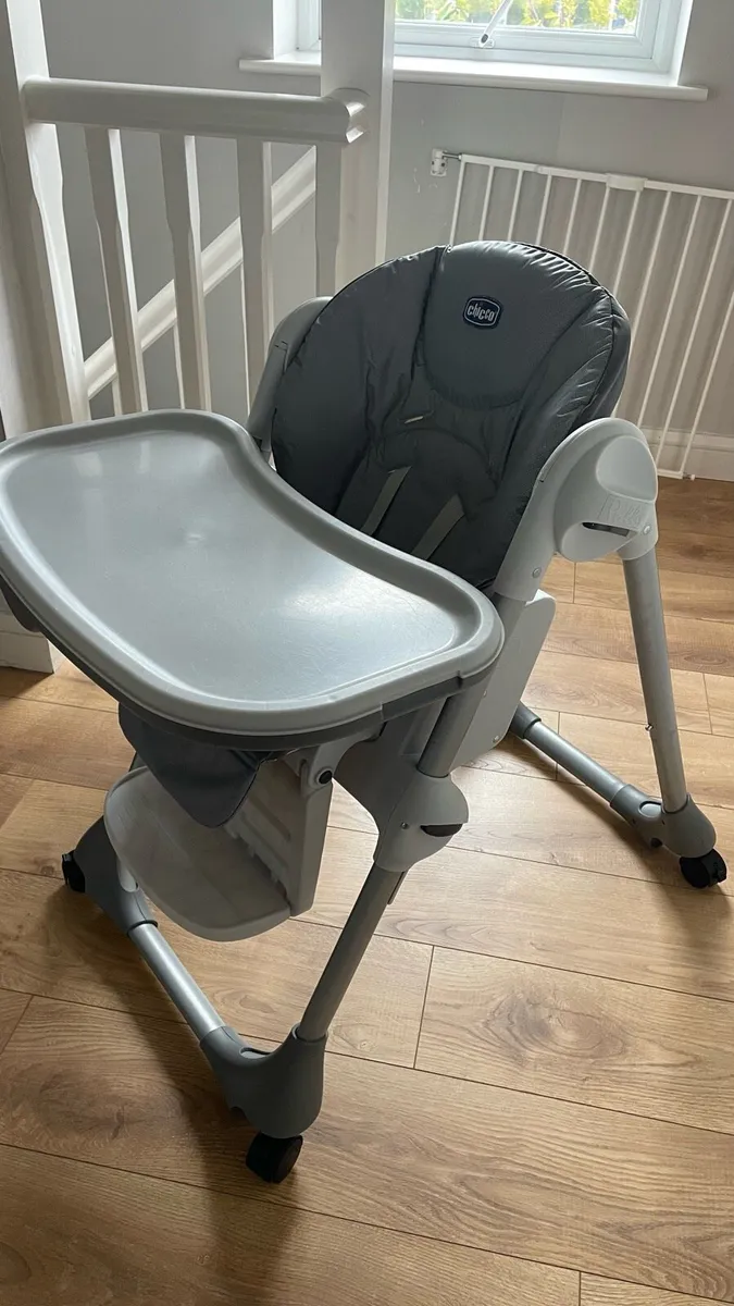 Chicco high chair - Image 1