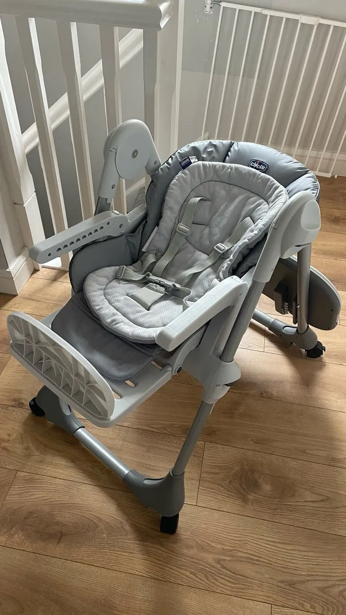 Chicco high chair - Image 2